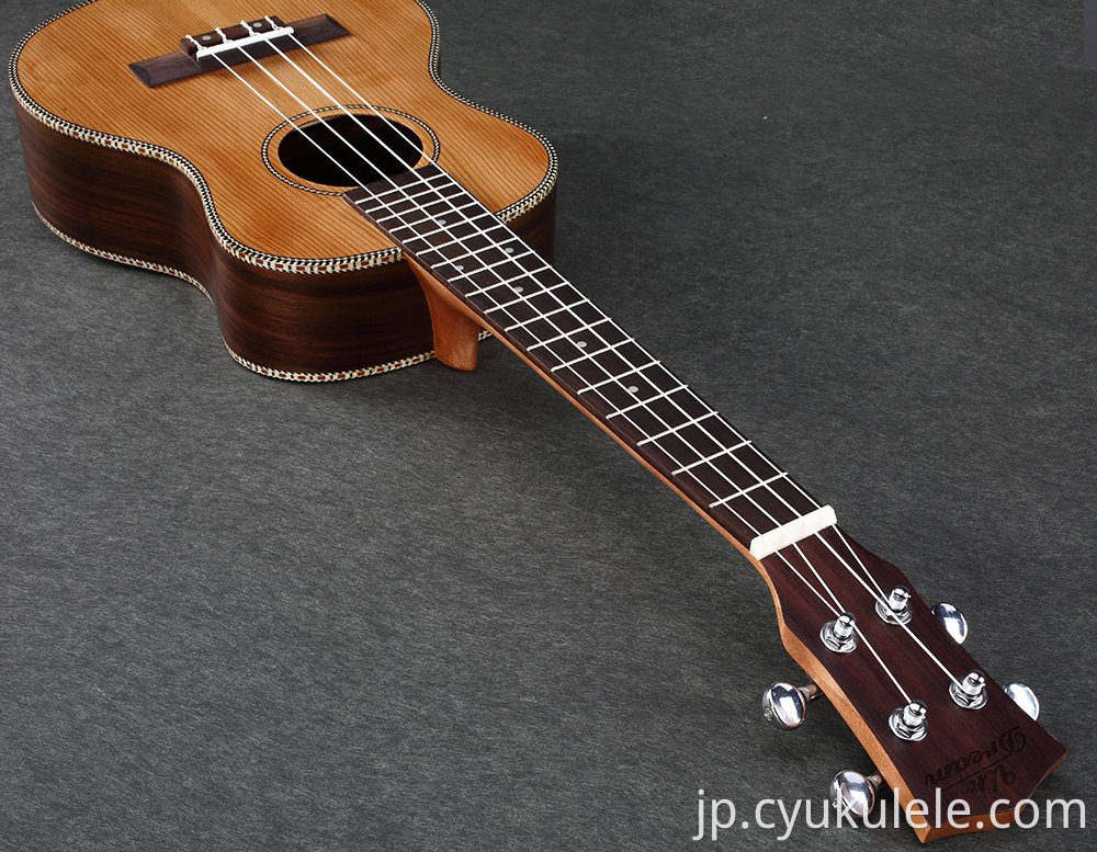ukulele33